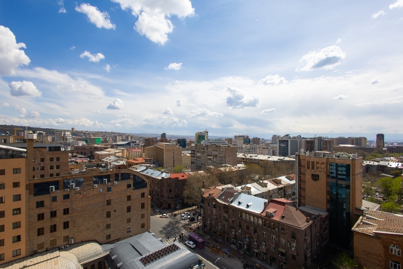 Koghbatsi 16-130 * — Բնակարան · Երևան · 28