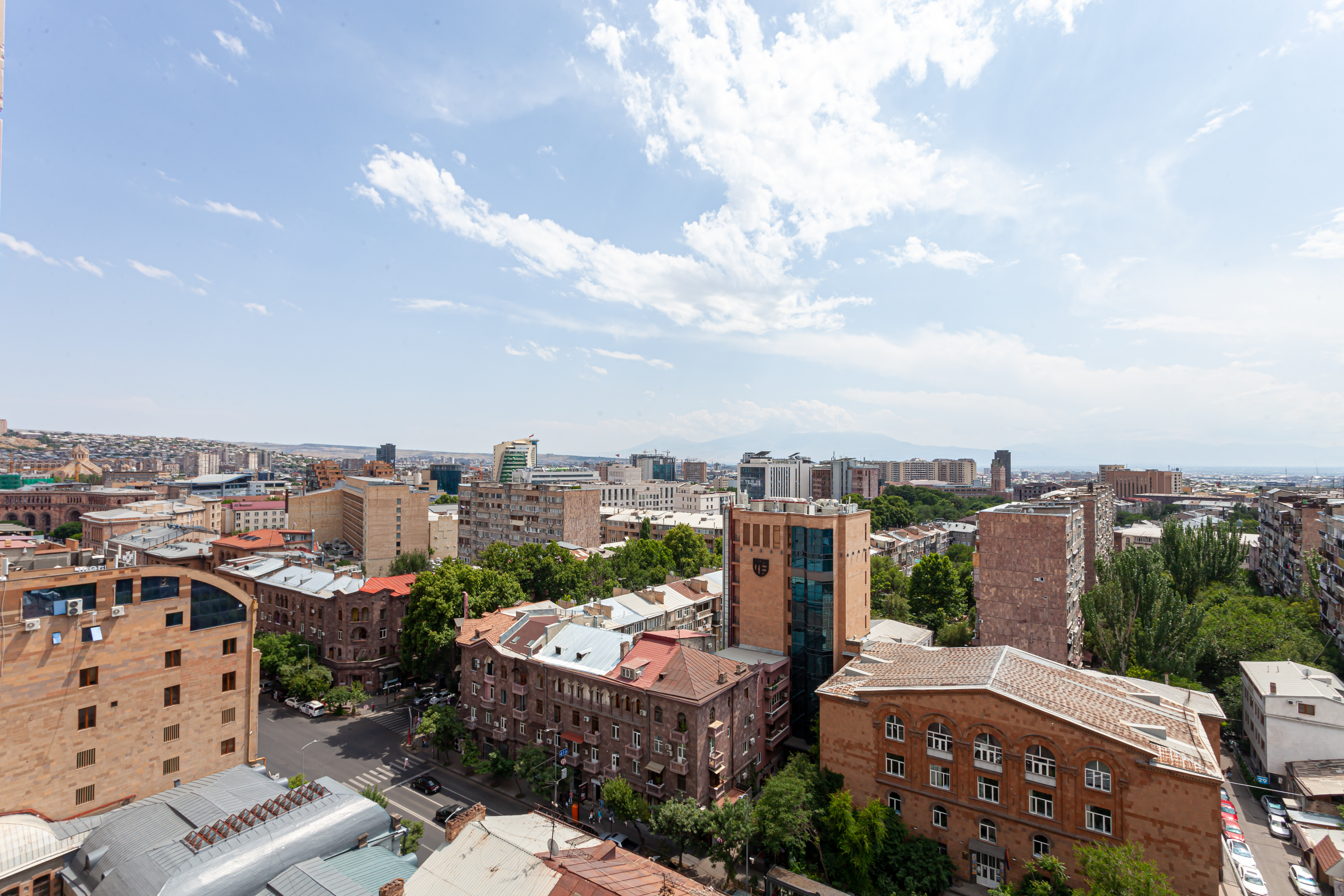 Koghbatsi 16-132 * — Բնակարան · Երևան · 12