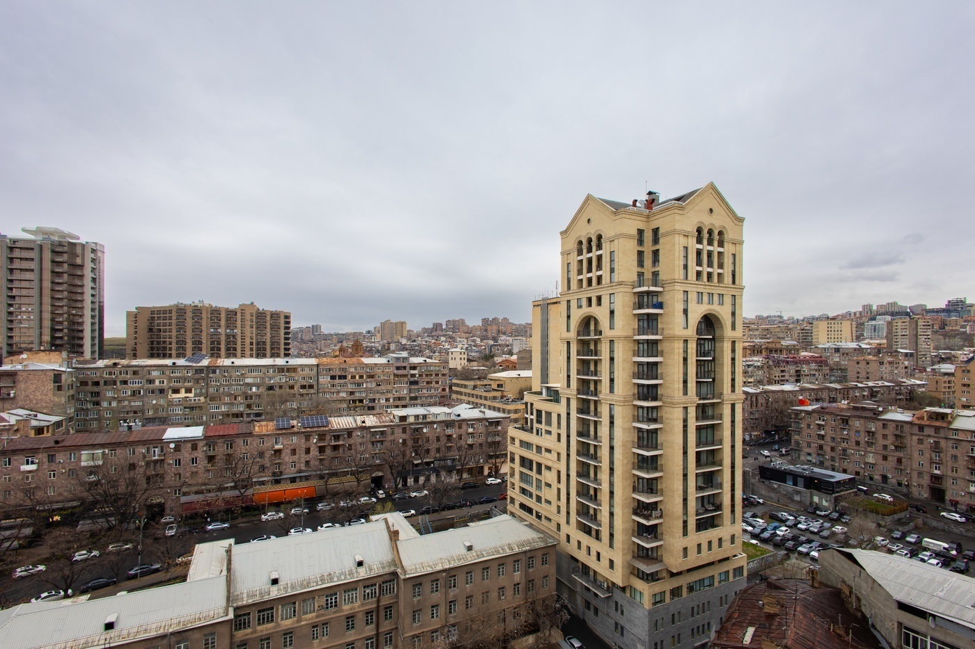 Pap Tagavor 26/4-78/3 * — Բնակարան · Երևան · 40