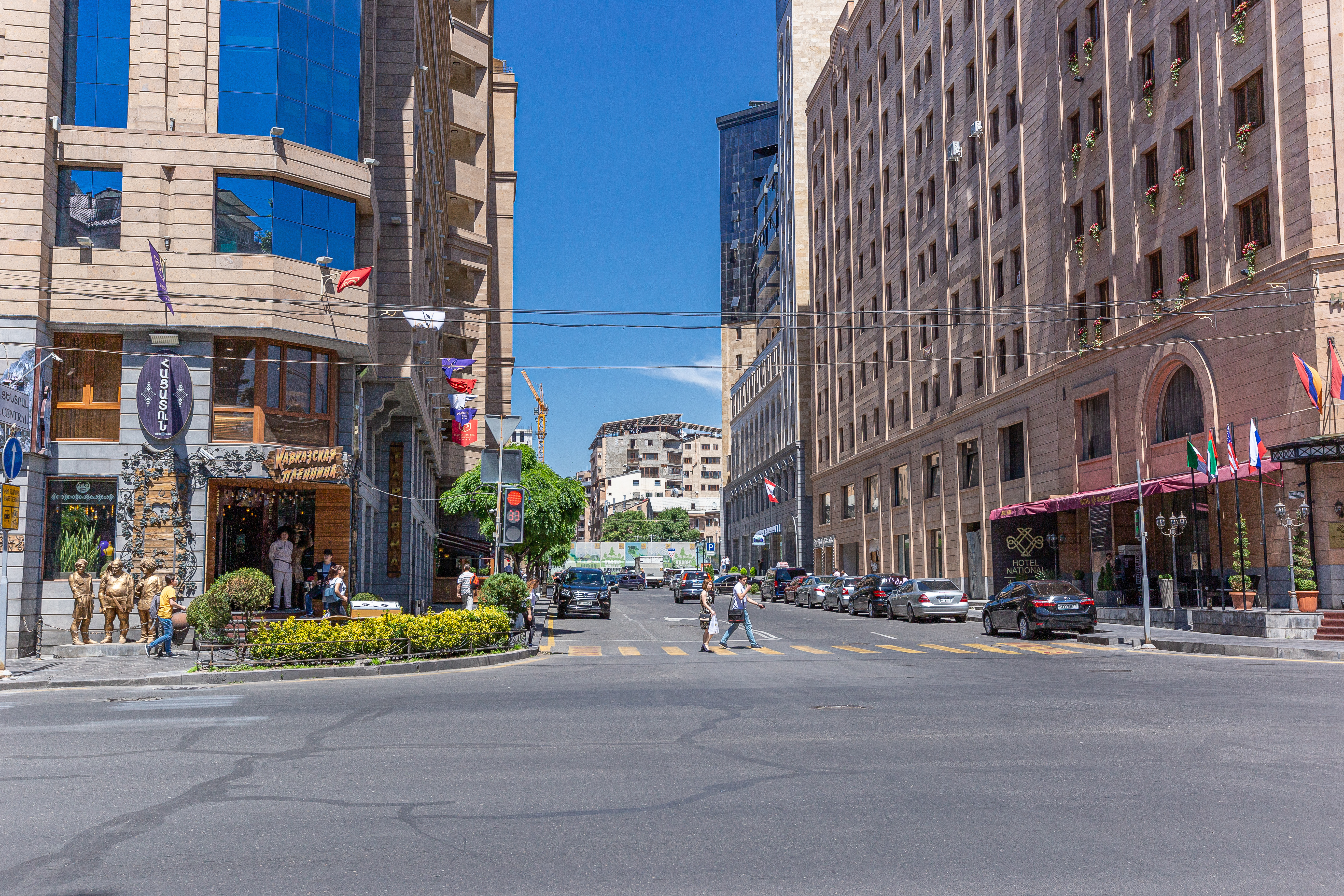 Pap Tagavor 4/6-135 * — Բնակարան · Երևան · 36