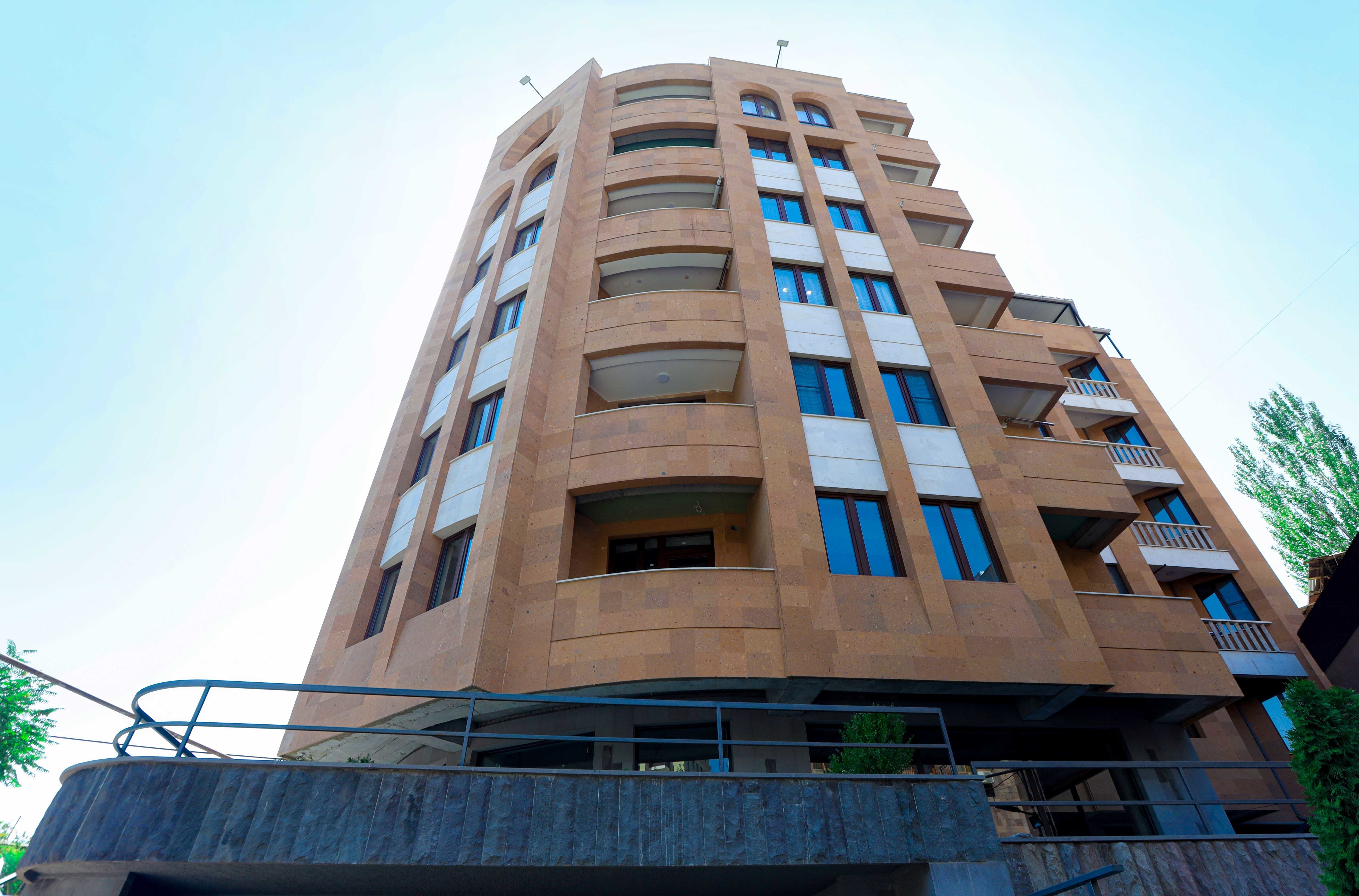 Saryan 26/3-7 — Բնակարան · Երևան · 10