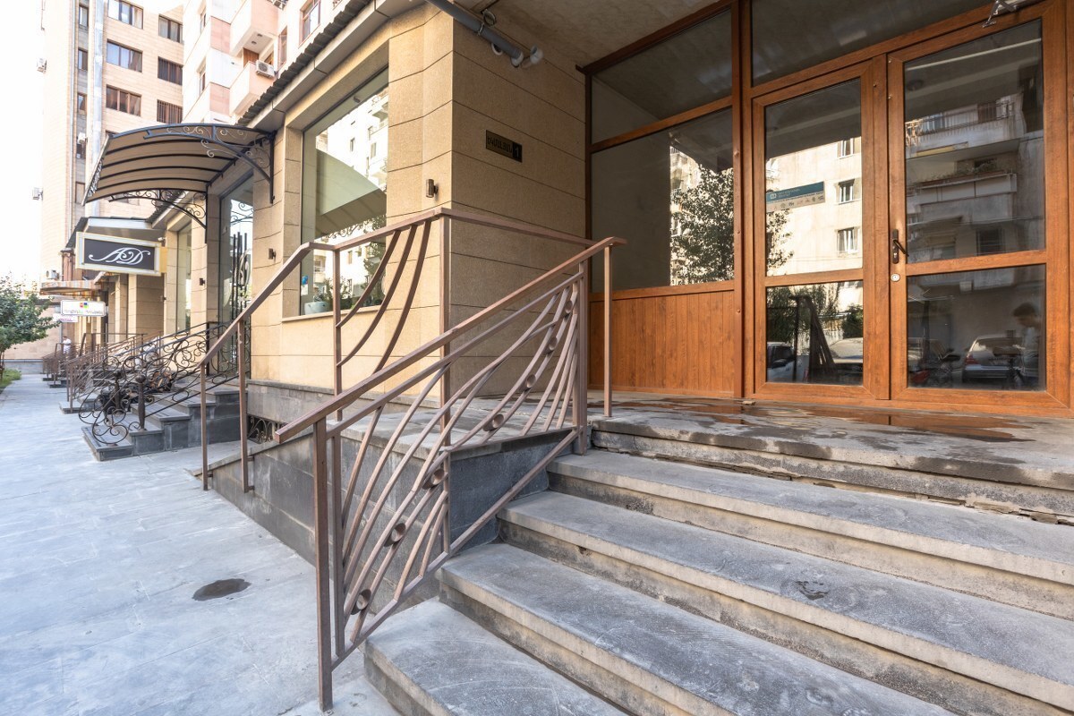 Yekmalyan 1-23 — Բնակարան · Երևան · 9