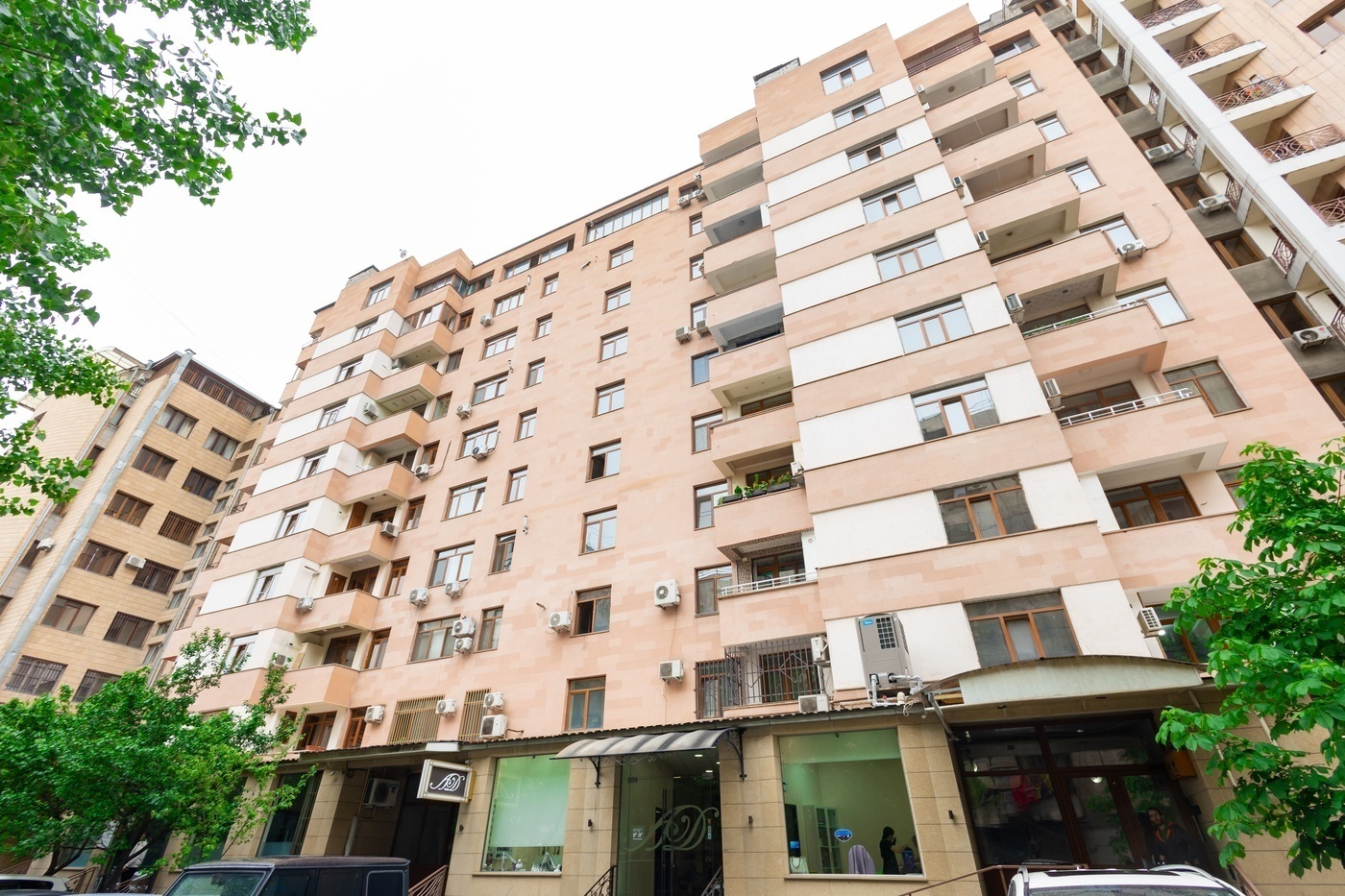 Yekmalyan 1-42 * — Բնակարան · Երևան · 35