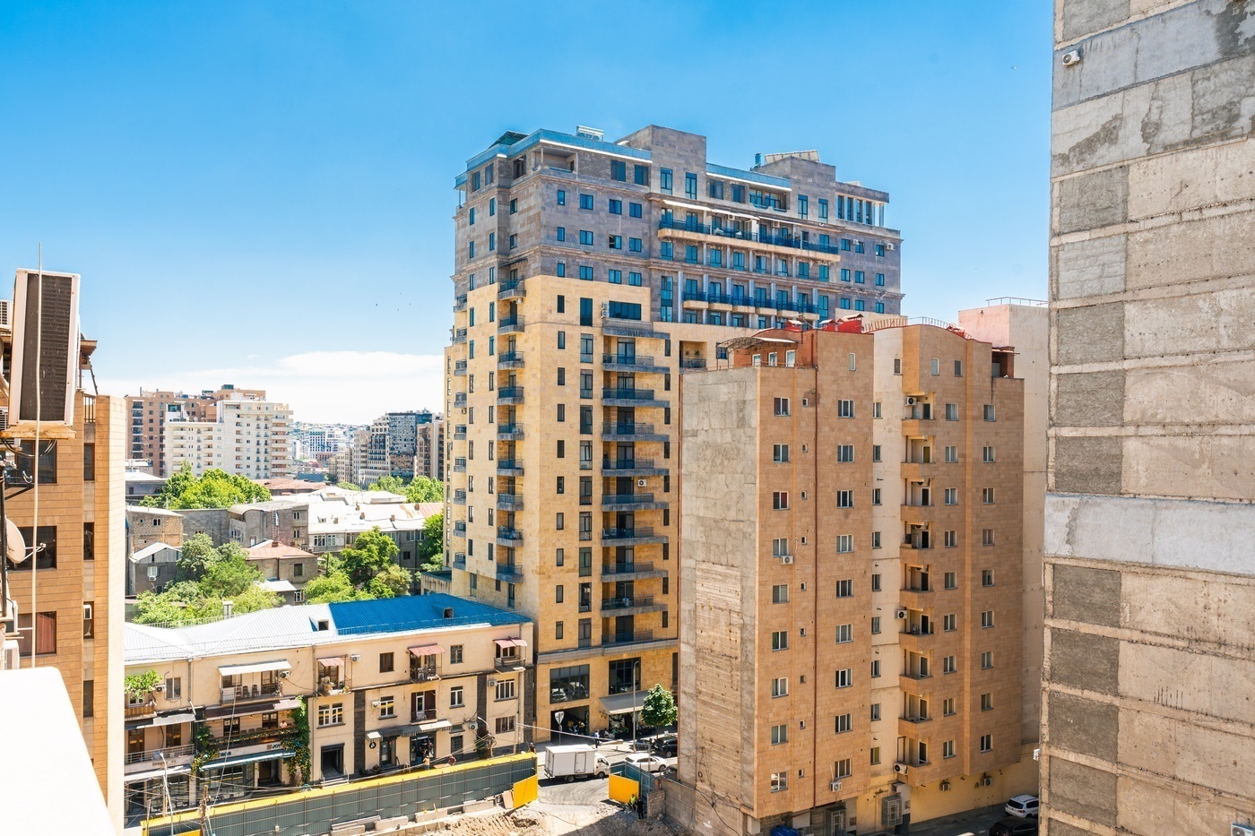 Yekmalyan 1-42/2 * — Բնակարան · Երևան · 29