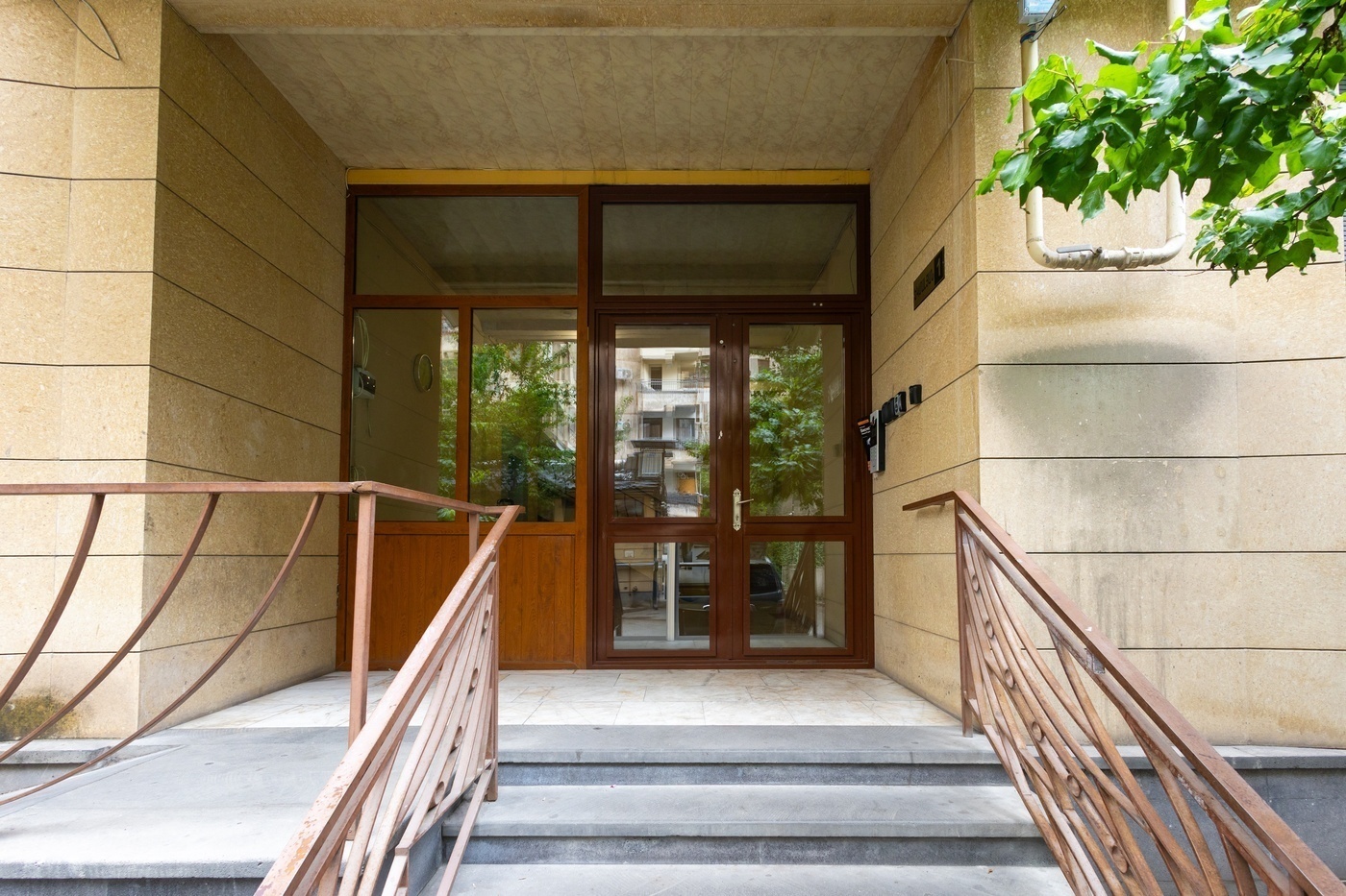 Yekmalyan 1-9/2 * — Բնակարան · Երևան · 30